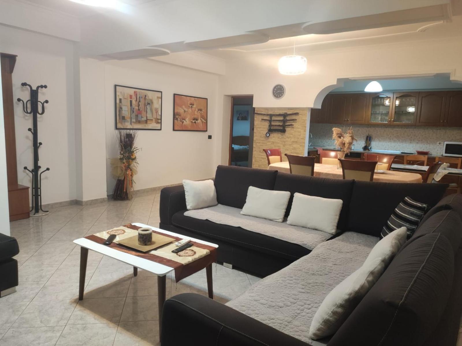 Noel Apartment Vlore Bagian luar foto